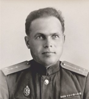 Маленький Иван Петрович