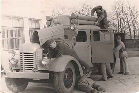 Автонасос ПМЗ-10 на шасси ЗИС-150